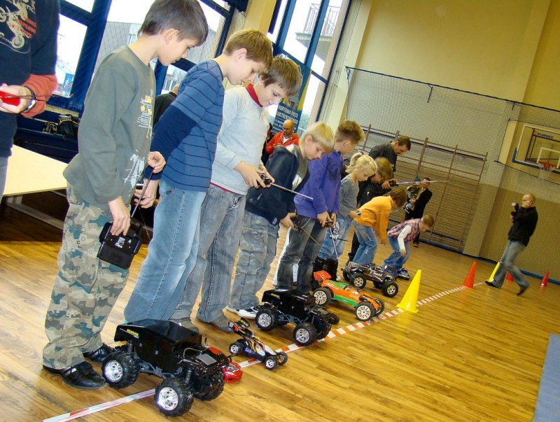 Zdjęcie w galerii na portalu naszwodzislaw.com: Radlin na wysokich obrotach wiadomości z regionu