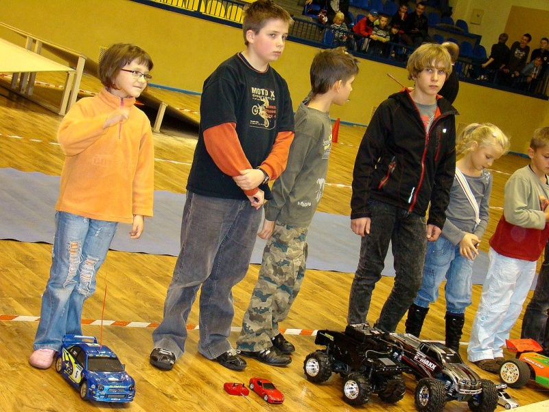 Zdjęcie w galerii na portalu naszwodzislaw.com: Radlin na wysokich obrotach wiadomości z regionu