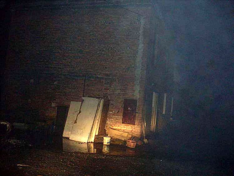 Zdjęcie w galerii na portalu naszwodzislaw.com: Pożar w budynku socjalnym wiadomości z regionu