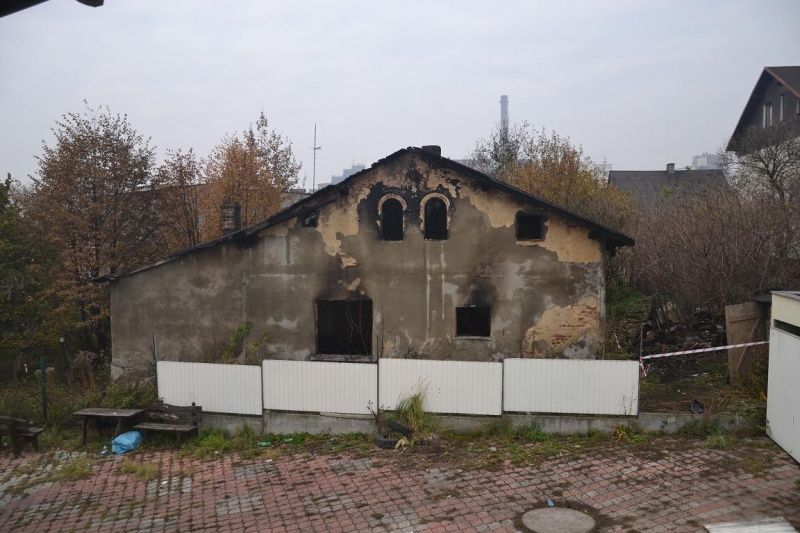 Zdjęcie w galerii na portalu naszwodzislaw.com: W Radlinie płonął budynek przy Hutniczej wiadomości z regionu