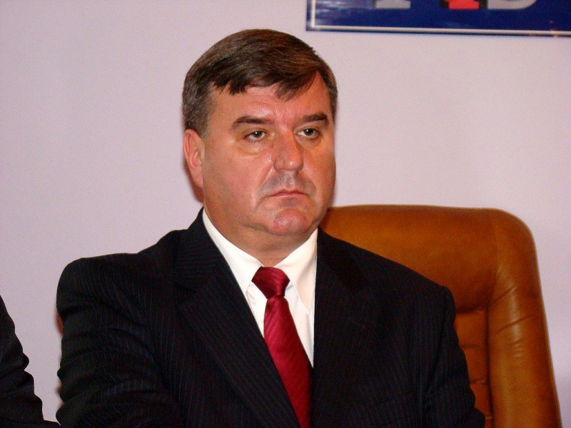 Zdjęcie w galerii na portalu naszwodzislaw.com: Najpierw praca, później przecinanie wstęg wiadomości z regionu