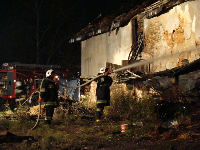 Zdjęcie w galerii na portalu naszwodzislaw.com: Wielki pożar w Krzyżkowicach wiadomości z regionu