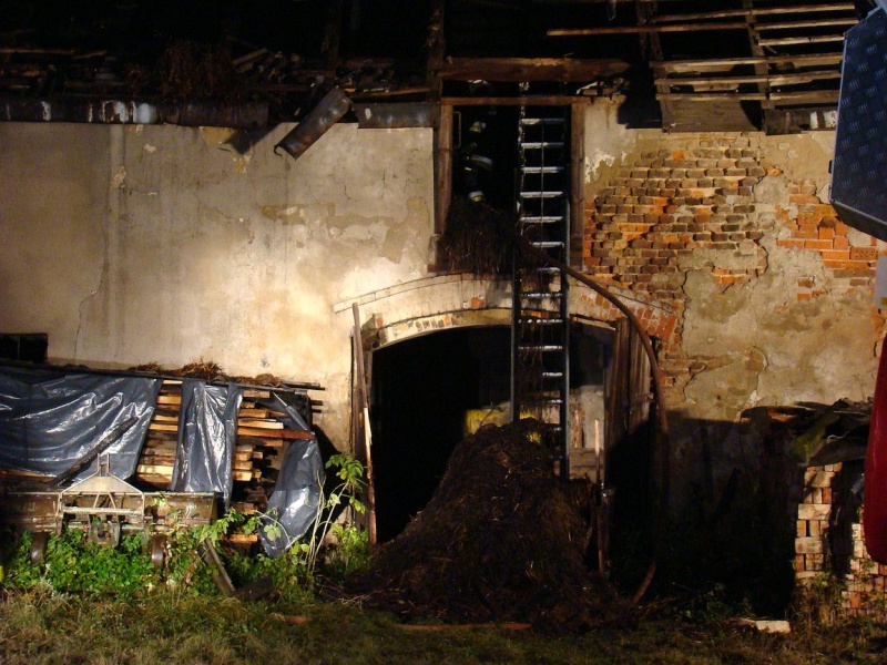 Zdjęcie w galerii na portalu naszwodzislaw.com: Wielki pożar w Krzyżkowicach wiadomości z regionu