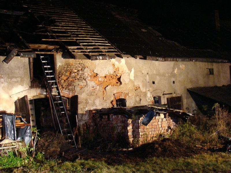 Zdjęcie w galerii na portalu naszwodzislaw.com: Wielki pożar w Krzyżkowicach wiadomości z regionu