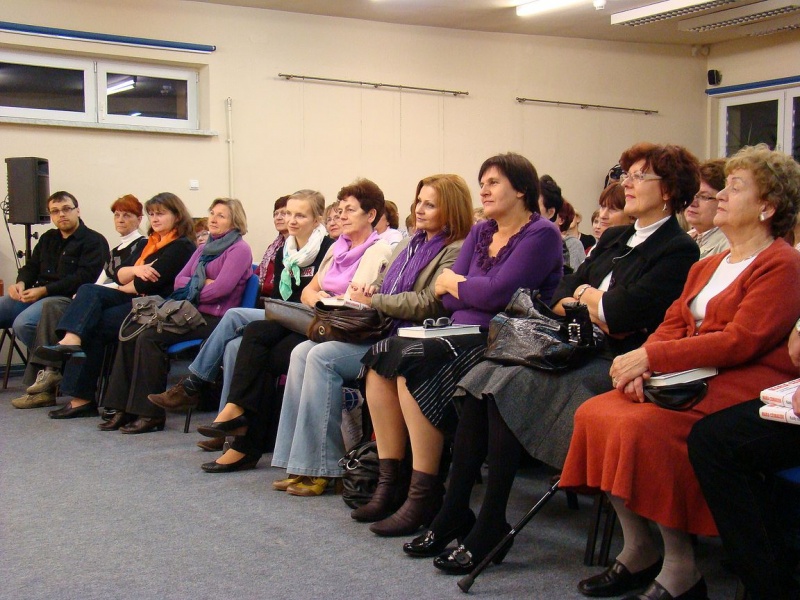 Zdjęcie w galerii na portalu naszwodzislaw.com: Czubaszek trawy nie jadła wiadomości z regionu