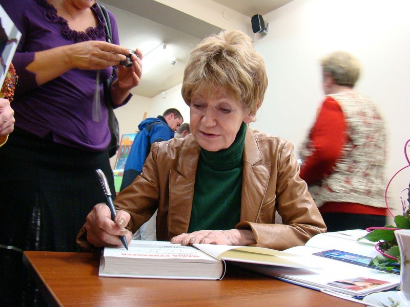 Zdjęcie w galerii na portalu naszwodzislaw.com: Czubaszek trawy nie jadła wiadomości z regionu