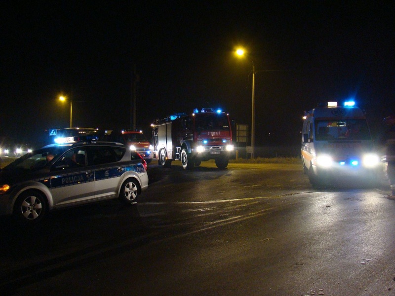 Zdjęcie w galerii na portalu naszwodzislaw.com: Zderzenie na skrzyżowaniu w Gogołowej wiadomości z regionu