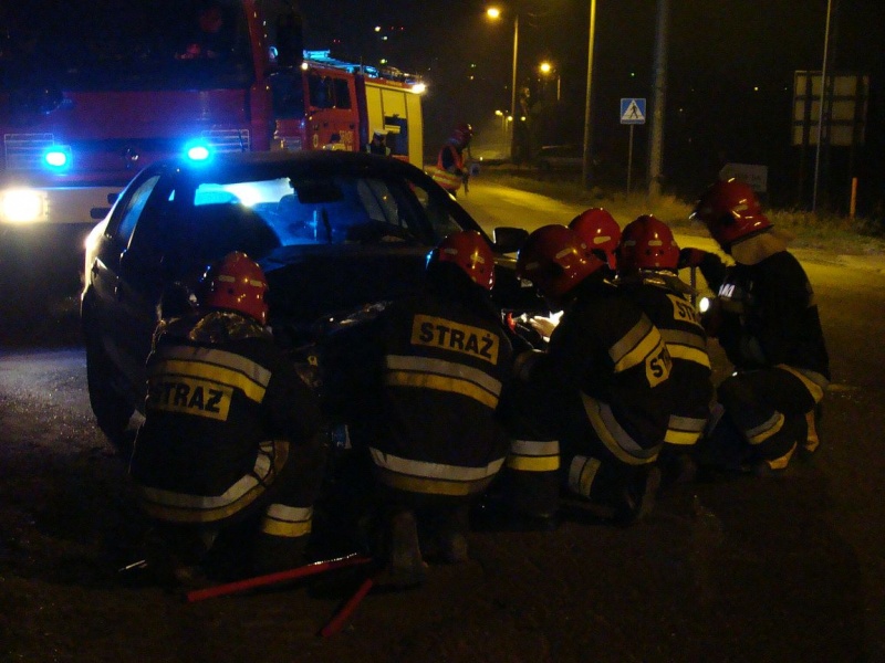 Zdjęcie w galerii na portalu naszwodzislaw.com: Zderzenie na skrzyżowaniu w Gogołowej wiadomości z regionu