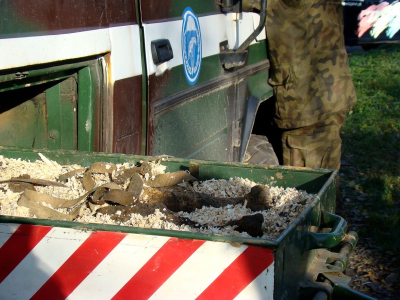 Zdjęcie w galerii na portalu naszwodzislaw.com: Osiem granatów przy KWK Marcel wiadomości z regionu