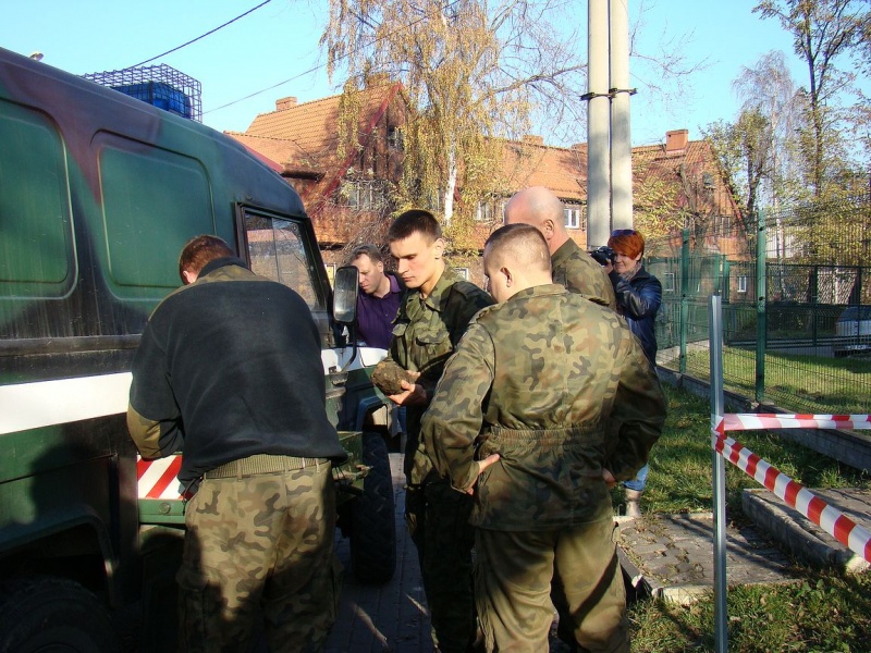 Zdjęcie w galerii na portalu naszwodzislaw.com: Osiem granatów przy KWK Marcel wiadomości z regionu