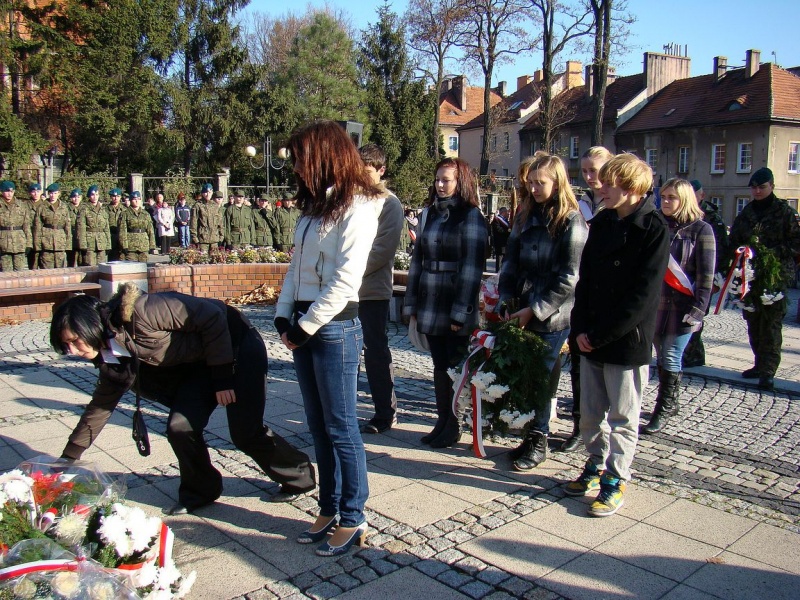 Zdjęcie w galerii na portalu naszwodzislaw.com: Niepodległość przez wszystkie przypadki wiadomości z regionu