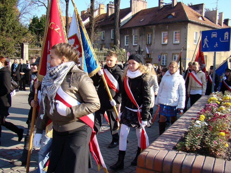 Zdjęcie w galerii na portalu naszwodzislaw.com: Niepodległość przez wszystkie przypadki wiadomości z regionu