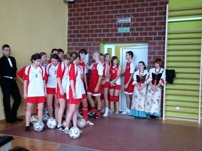 Zdjęcie w galerii na portalu naszwodzislaw.com: Największa sala, jaką dysponują szkoły wiadomości z regionu