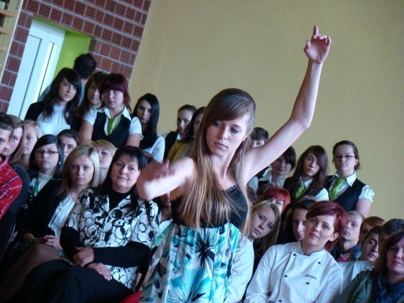 Zdjęcie w galerii na portalu naszwodzislaw.com: Największa sala, jaką dysponują szkoły wiadomości z regionu