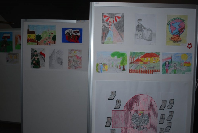 Zdjęcie w galerii na portalu naszwodzislaw.com: Prezydent w roli nauczyciela historii wiadomości z regionu