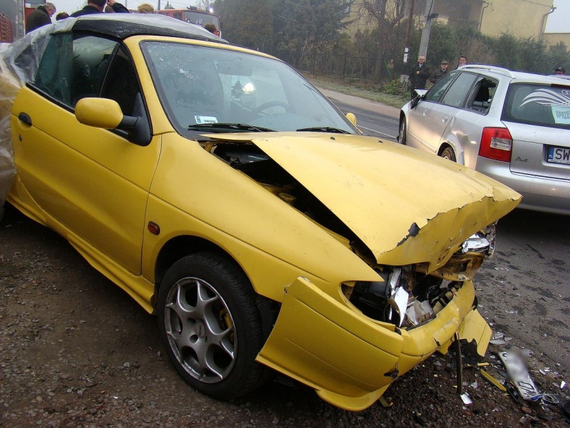 Zdjęcie w galerii na portalu naszwodzislaw.com: Zmęczony zasnął za kierownicą wiadomości z regionu