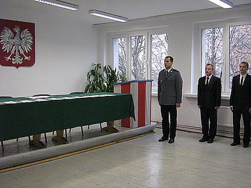 Zdjęcie w galerii na portalu naszwodzislaw.com: Nowi policjanci złożyli ślubowanie wiadomości z regionu