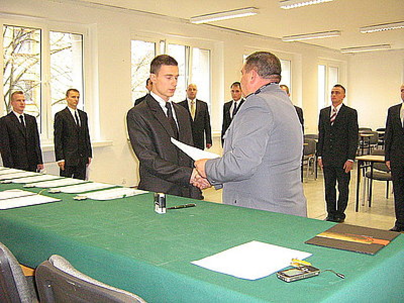 Zdjęcie w galerii na portalu naszwodzislaw.com: Nowi policjanci złożyli ślubowanie wiadomości z regionu