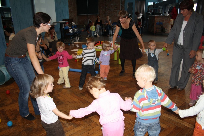 Zdjęcie w galerii na portalu naszwodzislaw.com: Te maluchy są bardzo kreatywne wiadomości z regionu