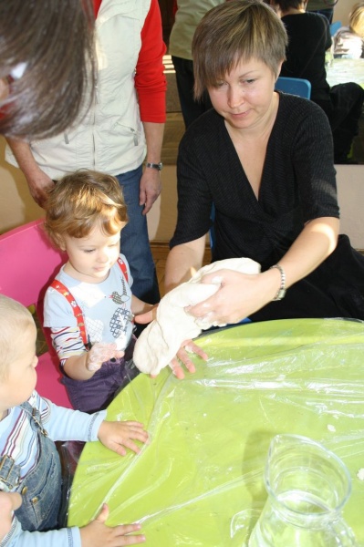 Zdjęcie w galerii na portalu naszwodzislaw.com: Te maluchy są bardzo kreatywne wiadomości z regionu