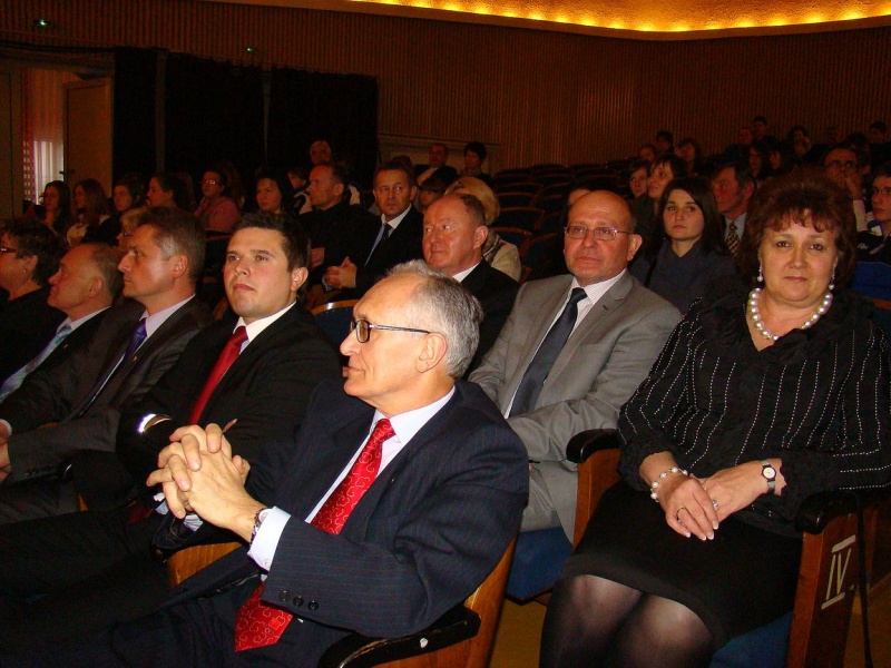 Zdjęcie w galerii na portalu naszwodzislaw.com: Sabina Jeszka na gali szermierzy wiadomości z regionu