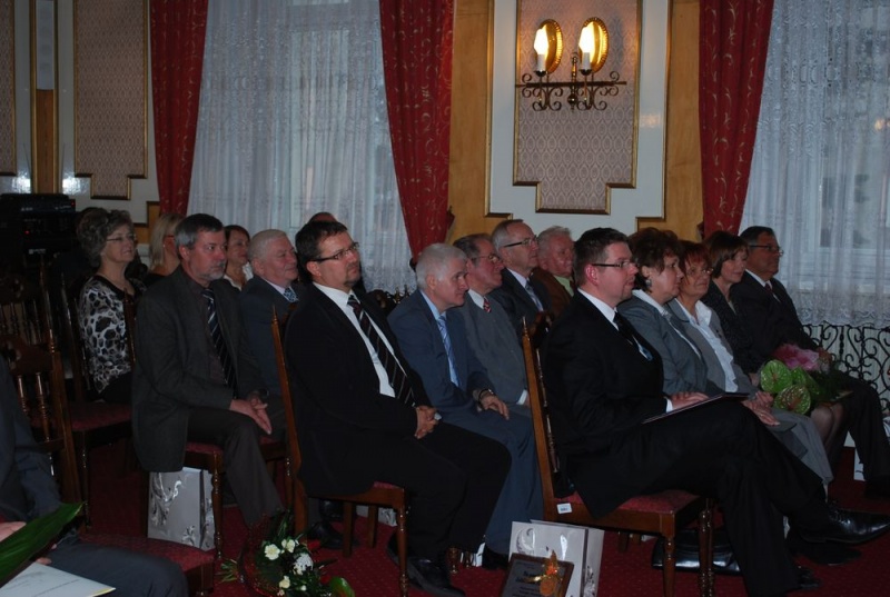 Zdjęcie w galerii na portalu naszwodzislaw.com: W USC mówiono o związku wiadomości z regionu