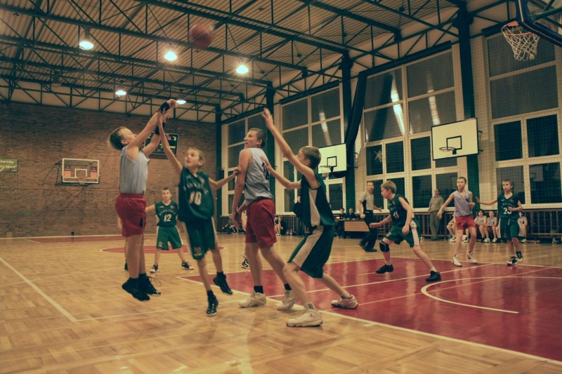 Zdjęcie w galerii na portalu naszwodzislaw.com: Pewne zwycięstwo młodych koszykarzy wiadomości z regionu