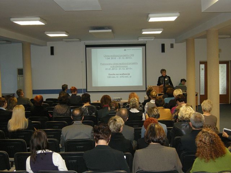 Zdjęcie w galerii na portalu naszwodzislaw.com: Dyskutowali o doskonaleniu nauczycieli wiadomości z regionu