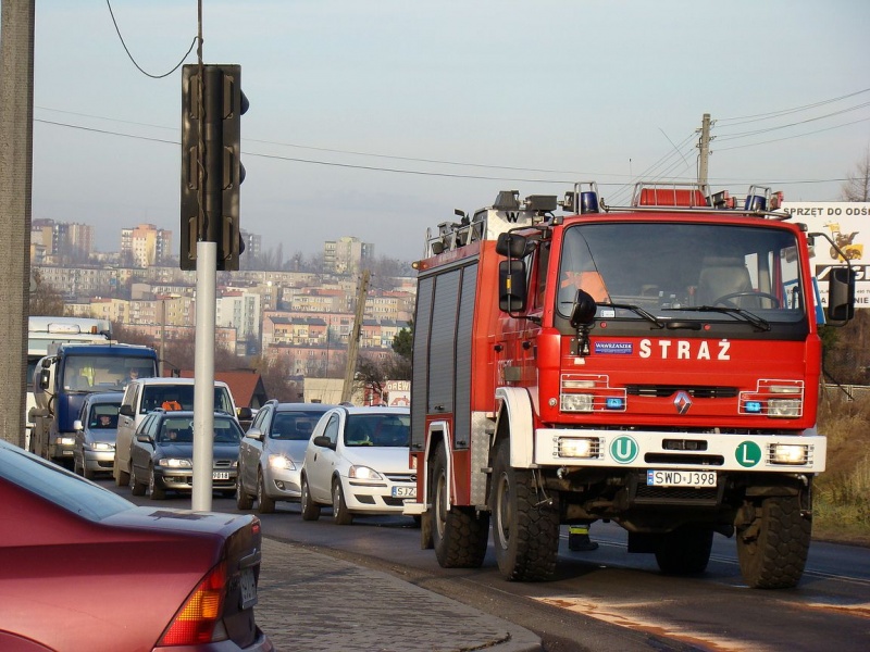 Zdjęcie w galerii na portalu naszwodzislaw.com: Z urwanego zbiornika wyciekło paliwo wiadomości z regionu