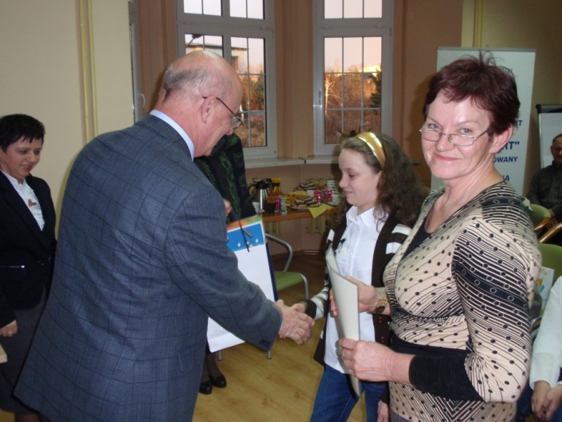 Zdjęcie w galerii na portalu naszwodzislaw.com: Za trud, serce i zaangażowanie wiadomości z regionu