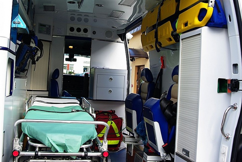 Zdjęcie w galerii na portalu naszwodzislaw.com: Nowa karetka gotowa do akcji wiadomości z regionu