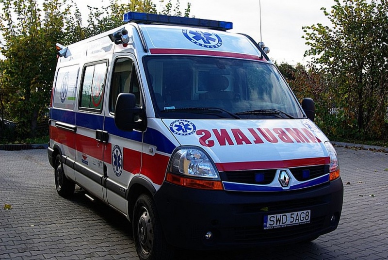 Zdjęcie w galerii na portalu naszwodzislaw.com: Nowa karetka gotowa do akcji wiadomości z regionu