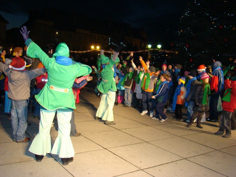 Zdjęcie w galerii na portalu naszwodzislaw.com: Mikołaj na wodzisławskim rynku wiadomości z regionu