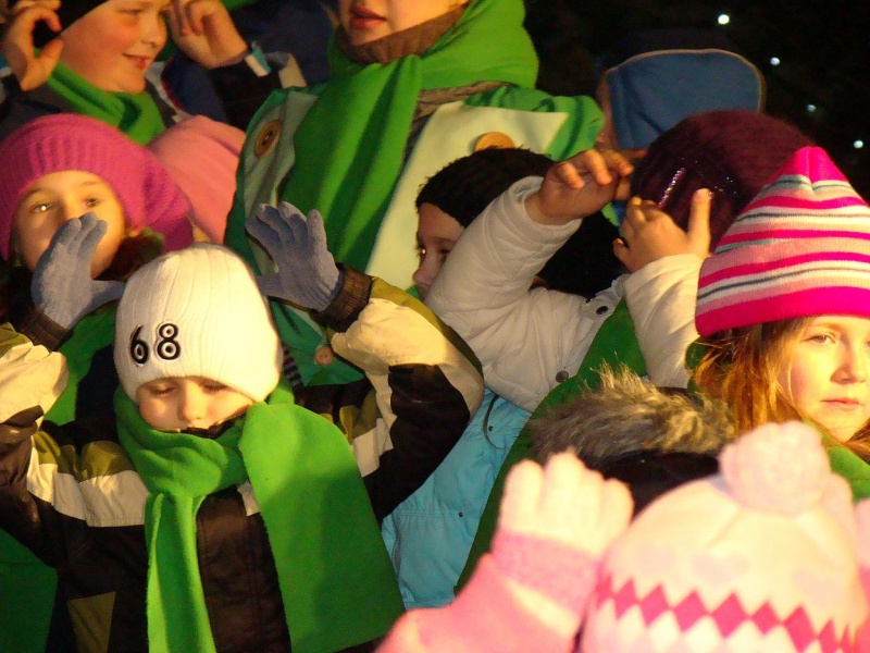 Zdjęcie w galerii na portalu naszwodzislaw.com: Mikołaj na wodzisławskim rynku wiadomości z regionu