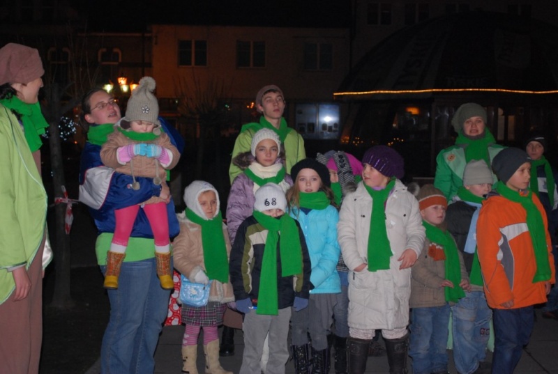 Zdjęcie w galerii na portalu naszwodzislaw.com: Mikołaj na wodzisławskim rynku wiadomości z regionu