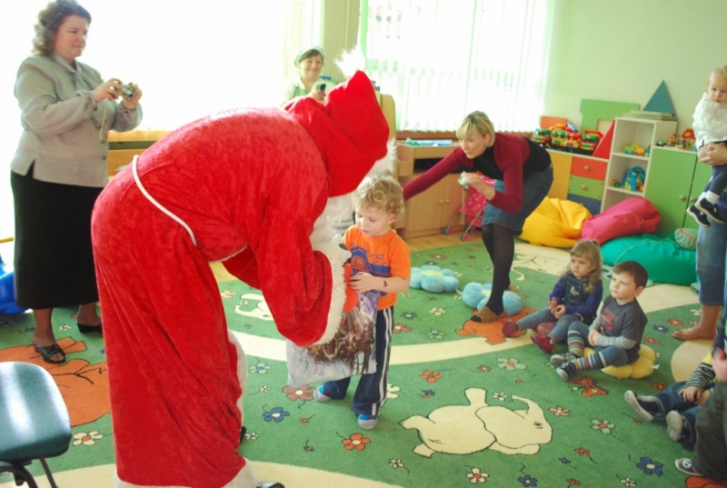 Zdjęcie w galerii na portalu naszwodzislaw.com: Mikołajki w śliniaczkach WODS wiadomości z regionu