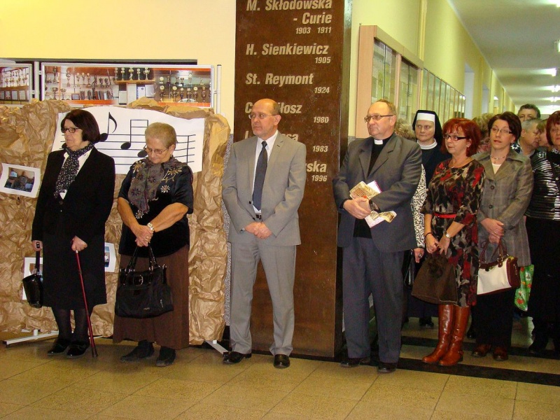 Zdjęcie w galerii na portalu naszwodzislaw.com: Niech świat zakochany w jego muzyce... wiadomości z regionu