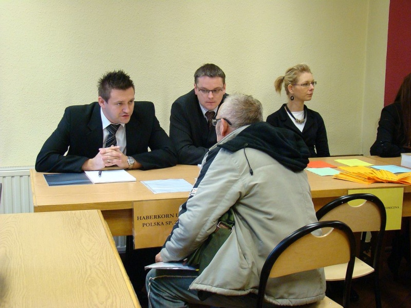 Zdjęcie w galerii na portalu naszwodzislaw.com: 2 tysiące złotych na dzień dobry wiadomości z regionu