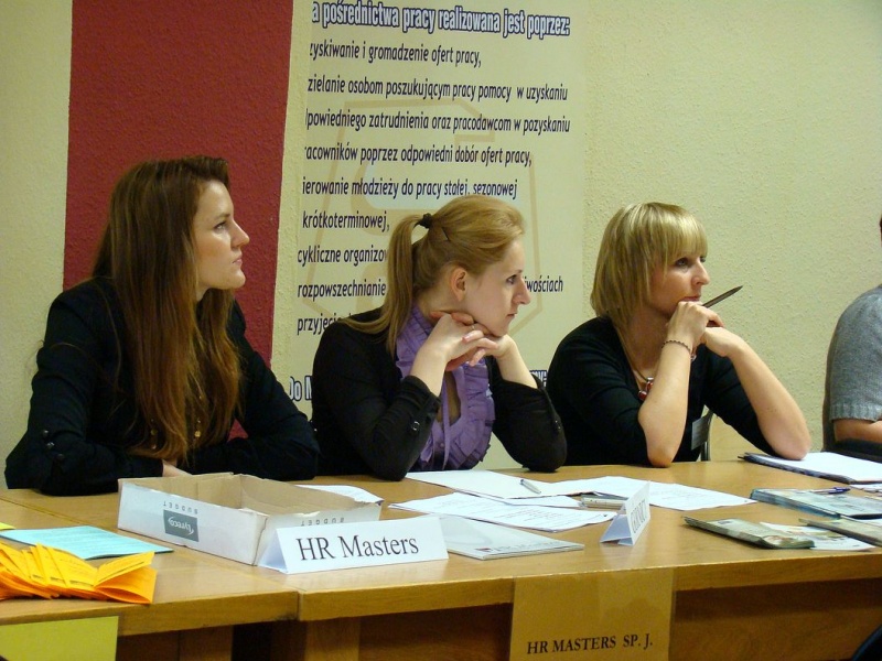 Zdjęcie w galerii na portalu naszwodzislaw.com: 2 tysiące złotych na dzień dobry wiadomości z regionu