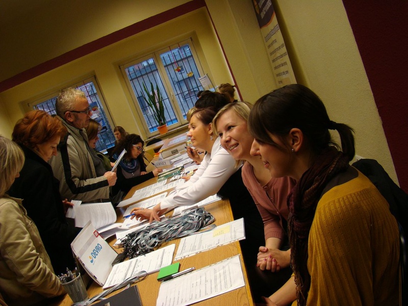 Zdjęcie w galerii na portalu naszwodzislaw.com: 2 tysiące złotych na dzień dobry wiadomości z regionu