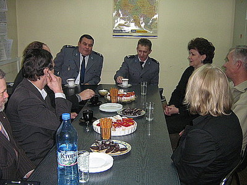 Zdjęcie w galerii na portalu naszwodzislaw.com: Lśniący hyundai dla policji wiadomości z regionu