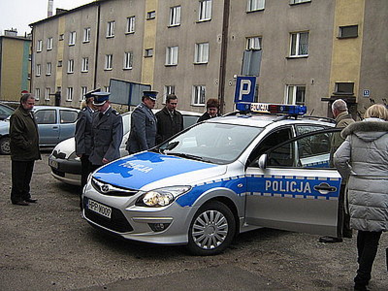 Zdjęcie w galerii na portalu naszwodzislaw.com: Lśniący hyundai dla policji wiadomości z regionu