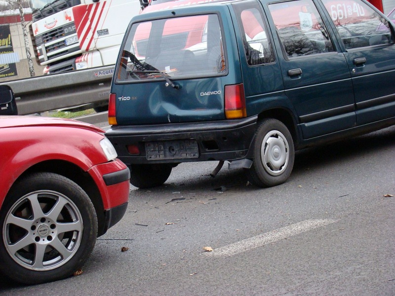 Zdjęcie w galerii na portalu naszwodzislaw.com: Kolizja na wysokości Kauflandu wiadomości z regionu