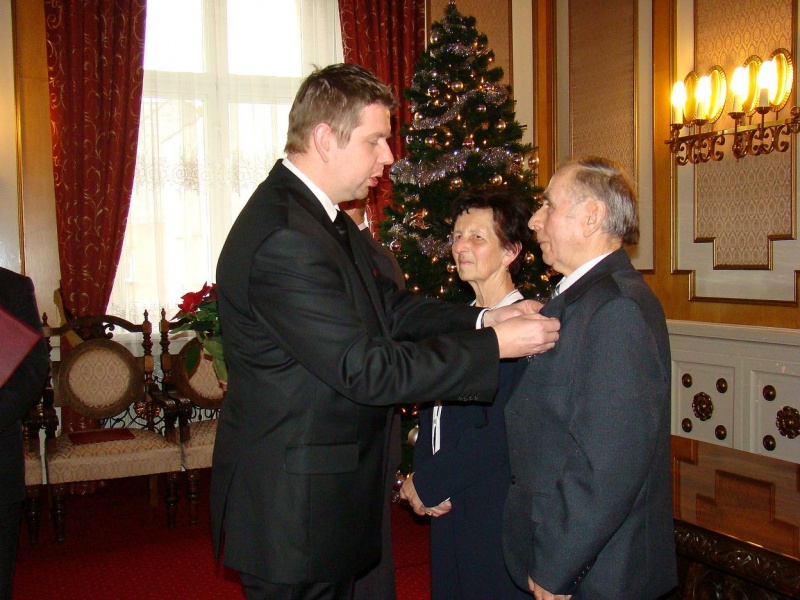 Zdjęcie w galerii na portalu naszwodzislaw.com: 12 par świętowało złote gody wiadomości z regionu