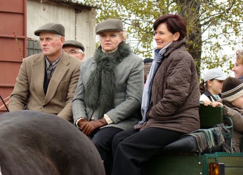 Zdjęcie w galerii na portalu naszwodzislaw.com: Tradycyjna pogoń za lisem w Kokoszycach wiadomości z regionu