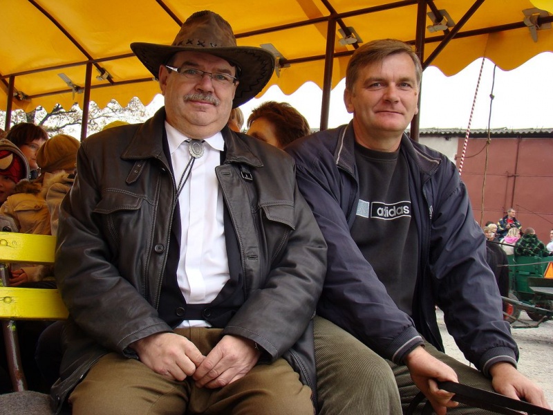 Zdjęcie w galerii na portalu naszwodzislaw.com: Tradycyjna pogoń za lisem w Kokoszycach wiadomości z regionu