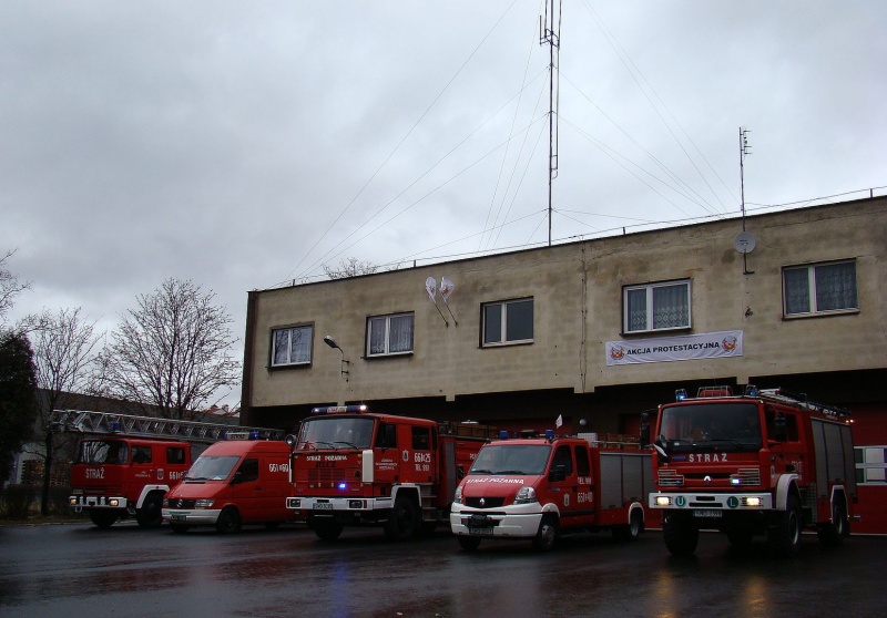 Zdjęcie w galerii na portalu naszwodzislaw.com: W samo południe zawyły syreny wiadomości z regionu