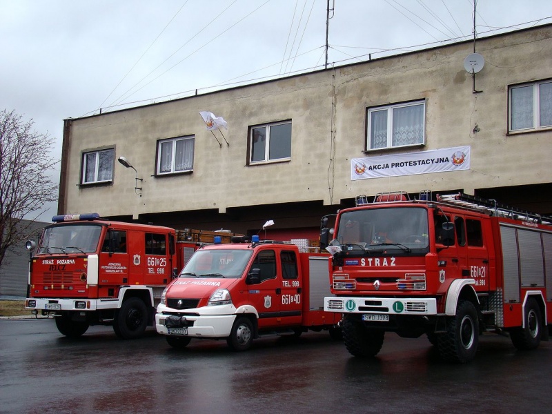 Zdjęcie w galerii na portalu naszwodzislaw.com: W samo południe zawyły syreny wiadomości z regionu