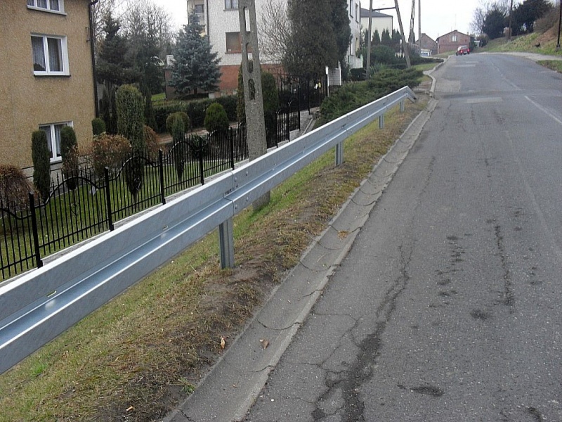 Zdjęcie w galerii na portalu naszwodzislaw.com: Bezpieczniej na Karola Miarki wiadomości z regionu