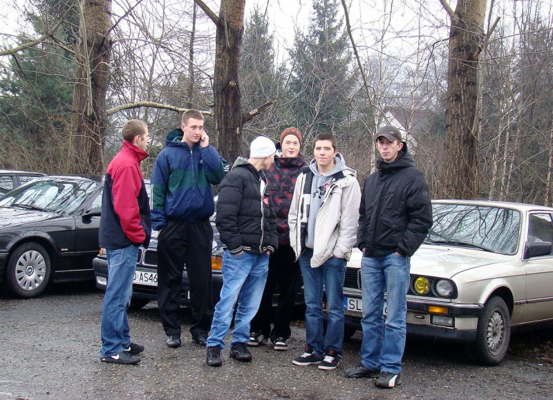 Zdjęcie w galerii na portalu naszwodzislaw.com: Tak grają na rynku i parkingu WPK wiadomości z regionu